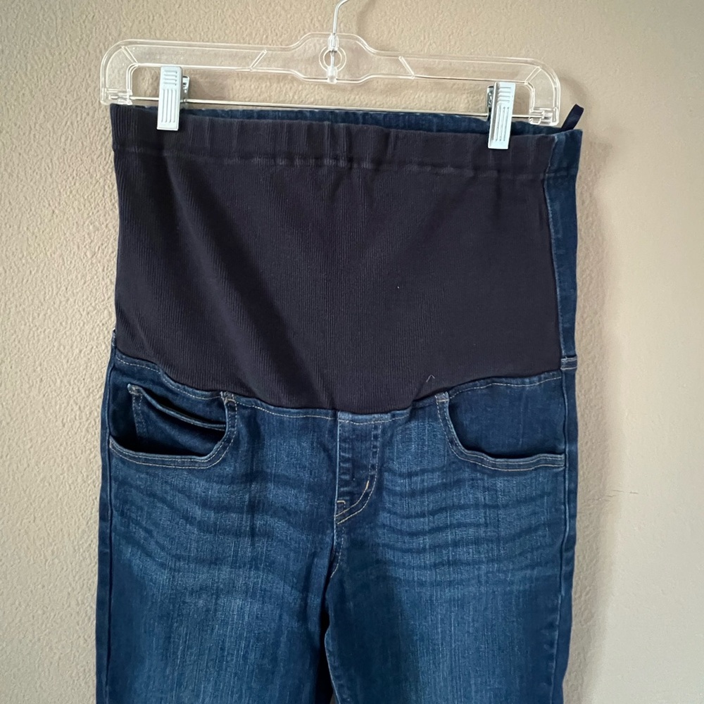 Uniqlo Maternity Skinny Jeans - Picture 2 of 9